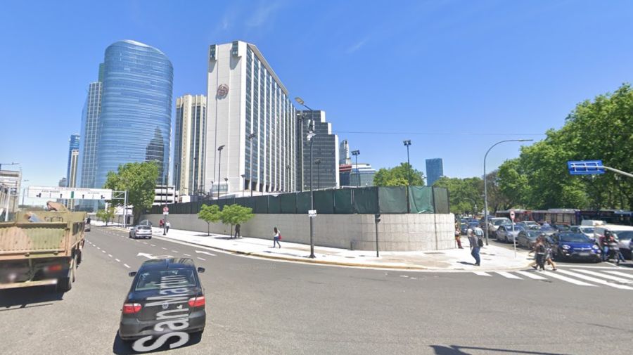 El cruce de Avenida Madero y San Martín, donde ocurrió el homicidio. Foto: Google Maps.