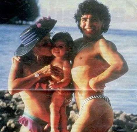 Sunga: la moda que impuso Maradona en los 90's y que hoy volvió a las playas argentinas