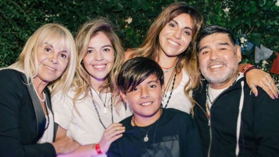 Claudia Villafañe, Dalma, Gianinna y Diego Maradona