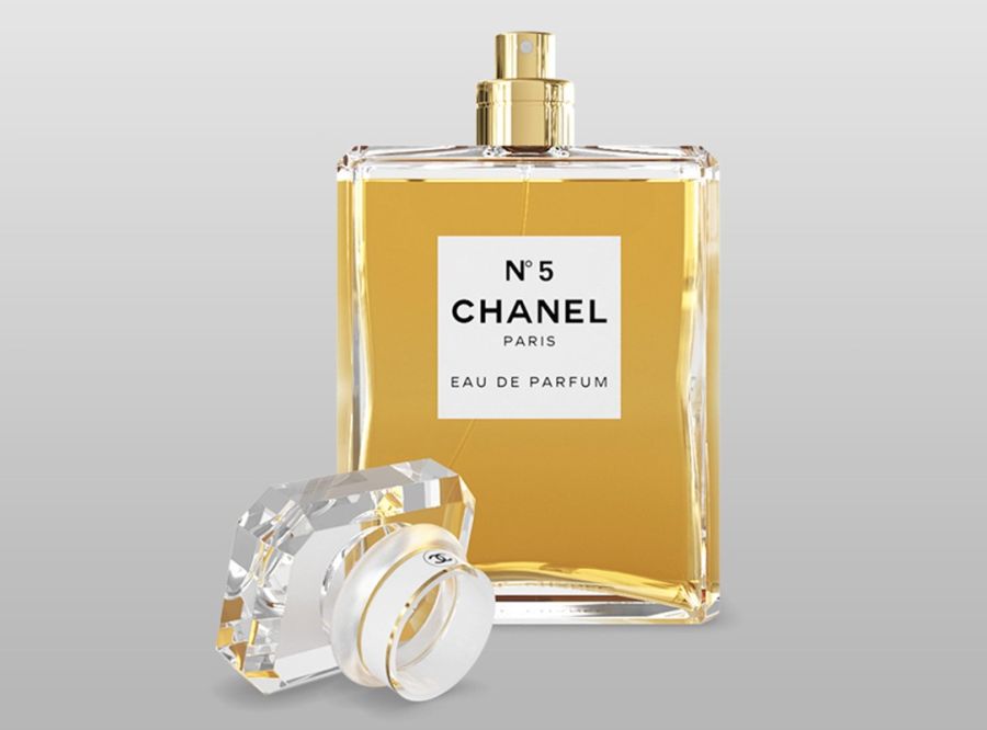 mítica fragancia La actriz francesa Marion Cotillard, con la luna de fondo, es la nueva imagen del famoso perfume.