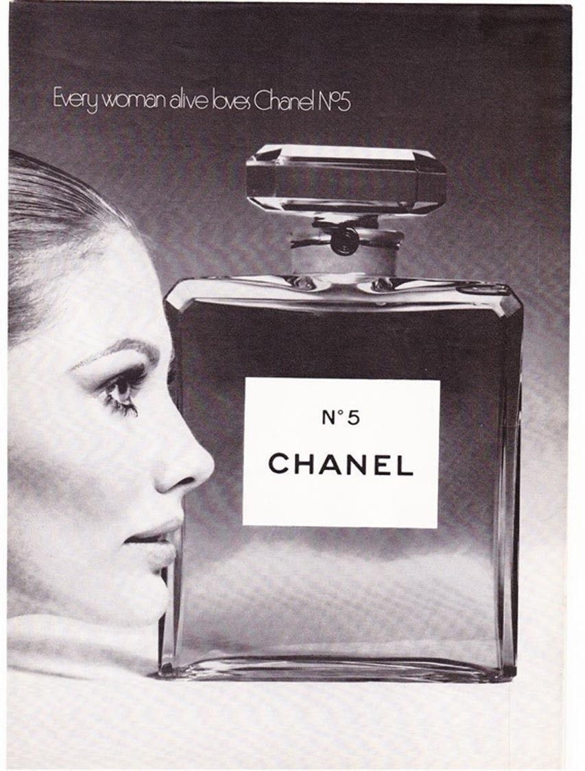mítica fragancia La actriz francesa Marion Cotillard, con la luna de fondo, es la nueva imagen del famoso perfume.