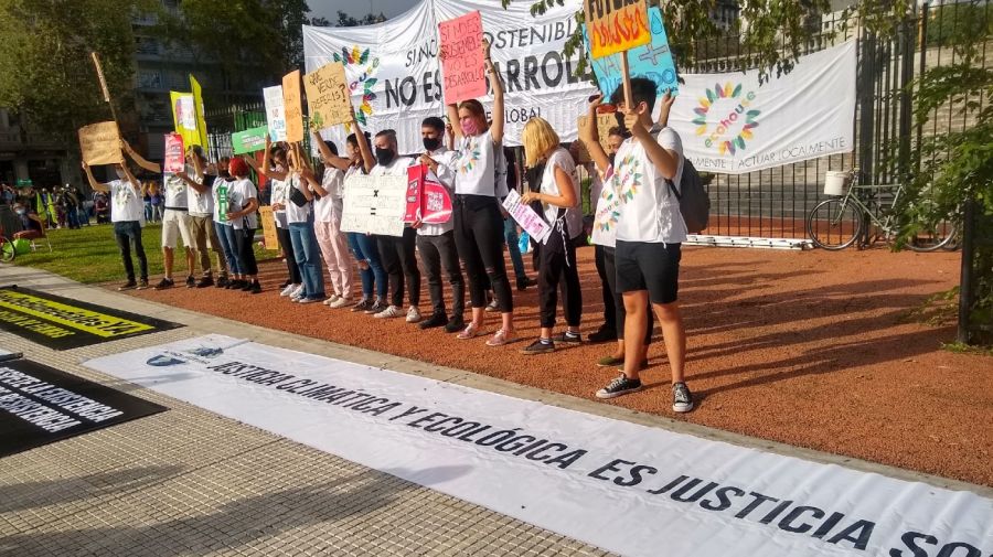 Sentada en el Congreso por el Día Mundial del Agua