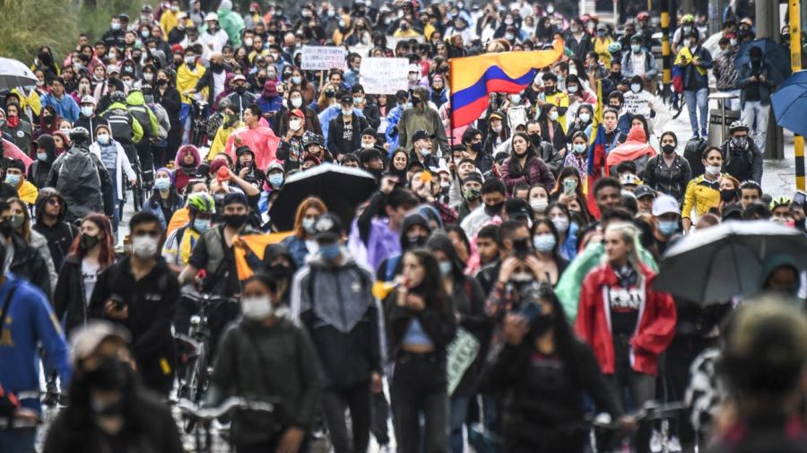 Colombia protesta contra una reforma tributaria 20210505