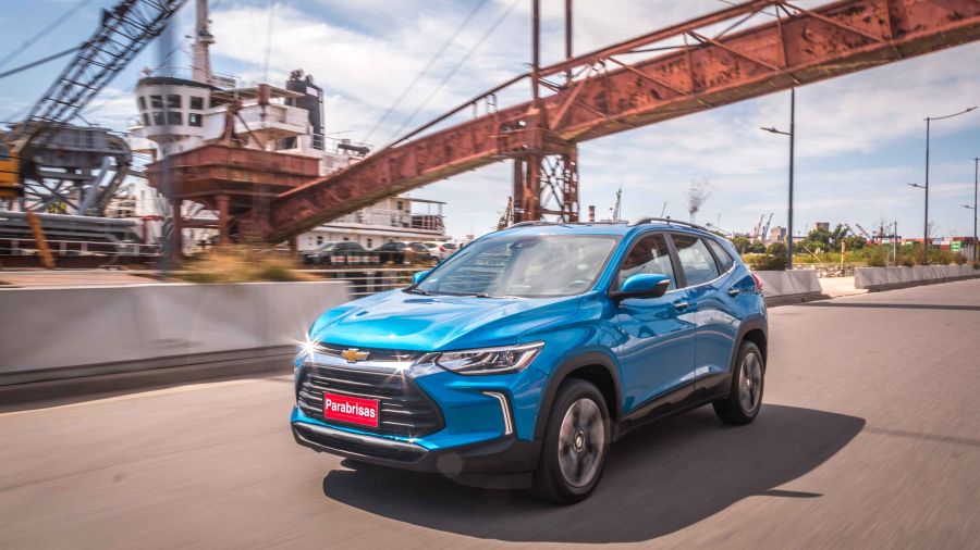 Volkswagen T-Cross Highline vs Chevrolet Tracker Premier