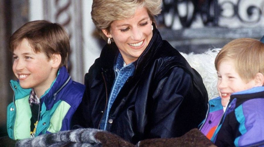 Interrogaron en secreto al príncipe Carlos por la muerte de Diana 