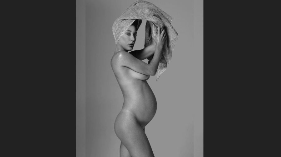Anita Pauls desnudo