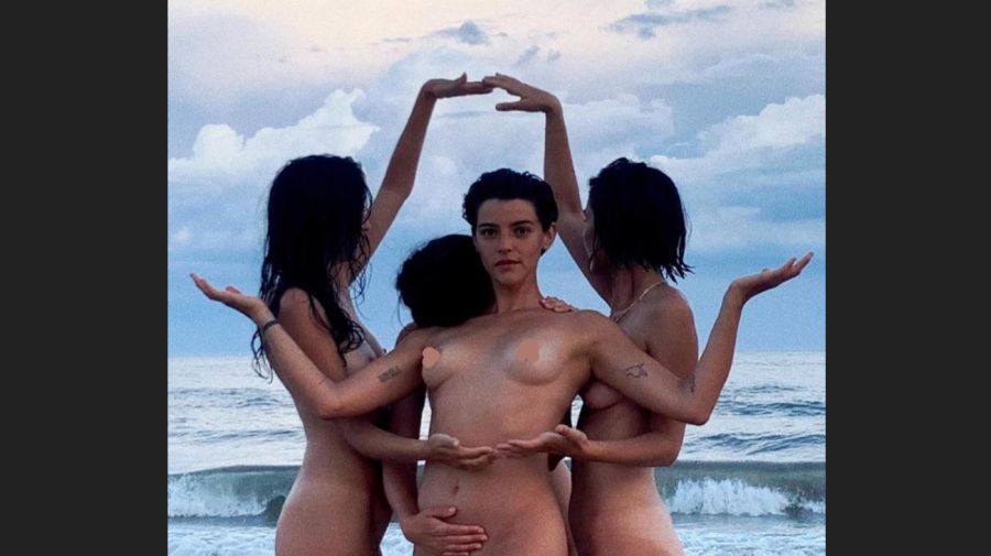 Calu Rivero desnudo con amigas