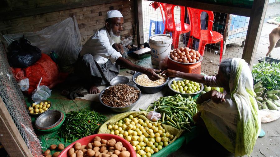Fotogaleria Myanmar vendedor de verduras