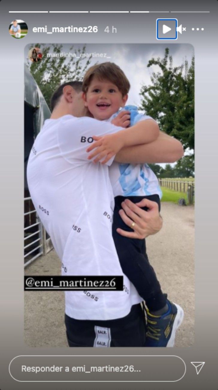 Emiliano “Dibu” Martínez conoció a su beba recién nacida y lo compartió en redes sociales 