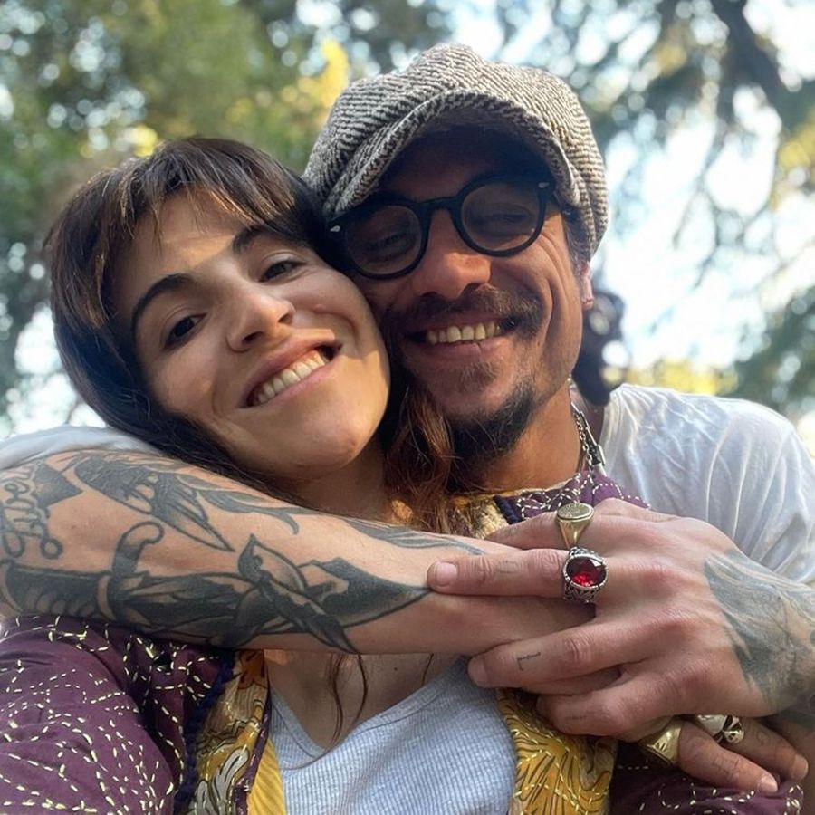 Felices 6 meses Dinorah…TE AMO, escribió Osvaldo en su cuenta de Instagram, junto a una serie de fotos inéditas de la pareja