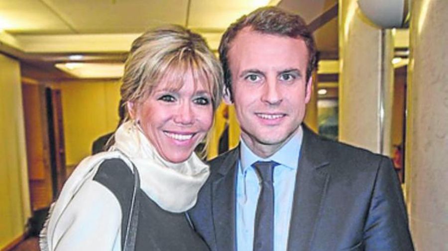 Macron y su esposa 20210902