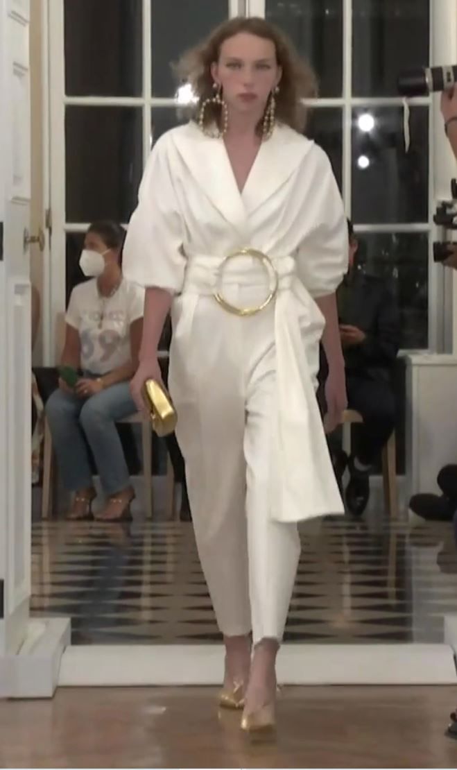 Looks de primavera verano Carolina Herrera 2022