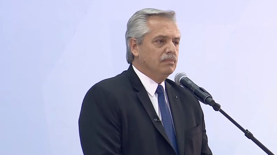 Alberto Fernández toma el juramento de Juan Manzur y los nuevos ministros