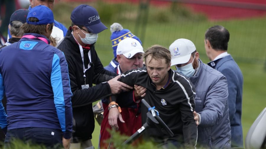 Tom Felton colapso en un campo de golf