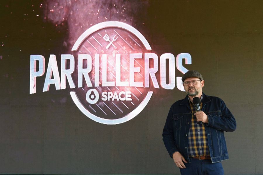 Christophe Krywonis estrena “Parrilleros”, su nuevo reality de cocina