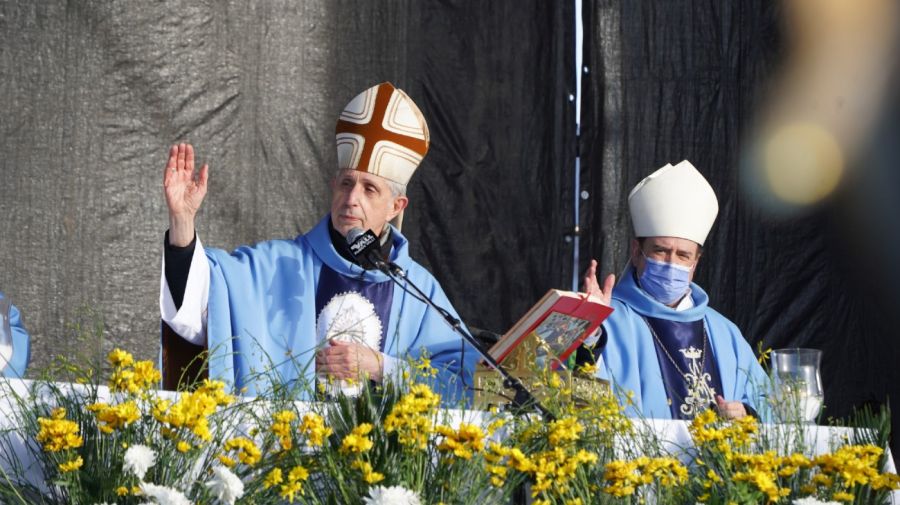 El cardenal Mario Poli ofició la misa que cerró la peregrinación a Luján.