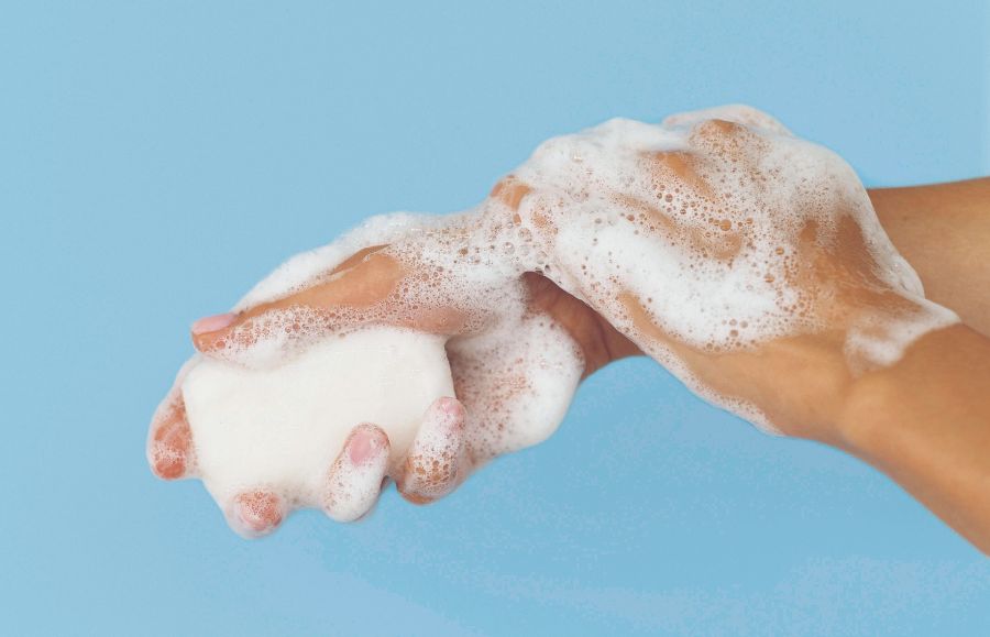El covid-19 atrajo la atención mundial sobre la importancia del lavado de manos para prevenir la propagación de enfermedades