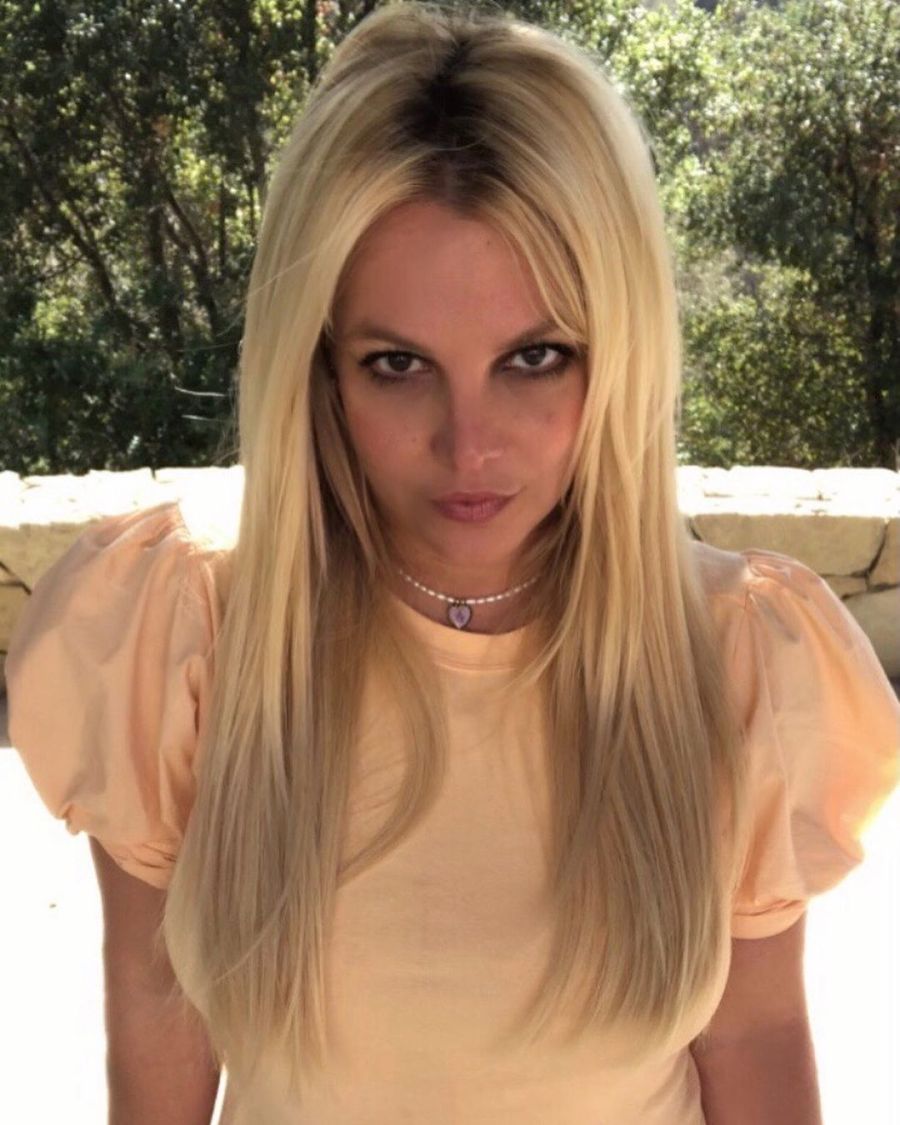 Britney Spears ha sorprendido con un vídeo en medios de su audiencia por el fin de la tutela