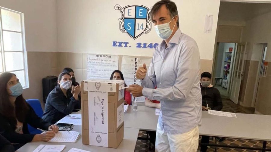 Esteban Bullrich votando-2021114
