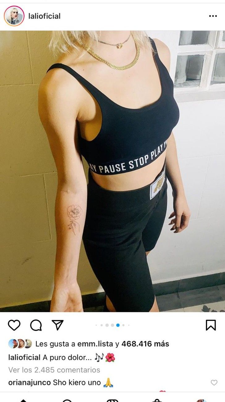 Lali Espósito se tatuó y mostró el proceso en redes sociales 