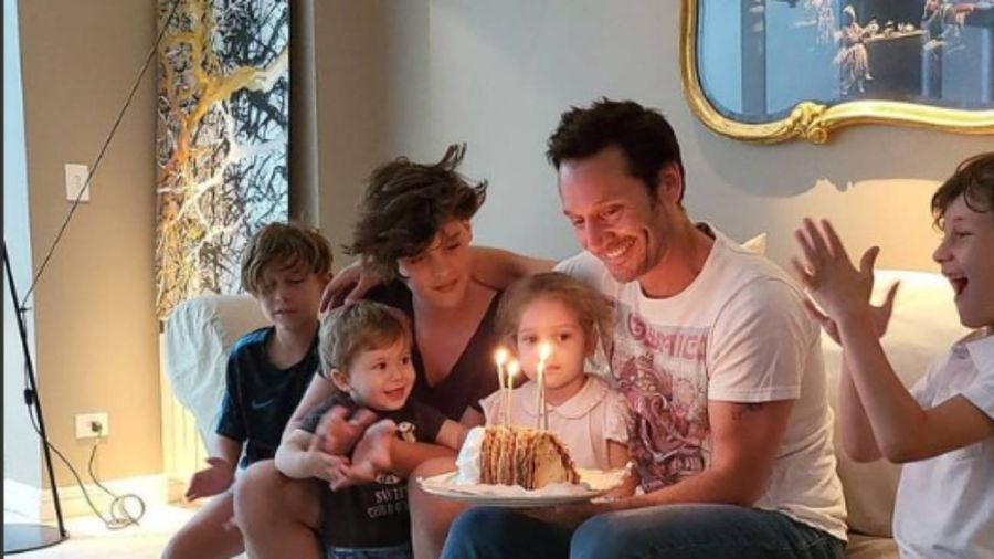 Benjamín Vicuña festejó su cumpleaños con sus cinco hijos