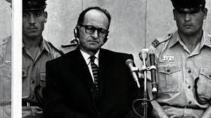 El 15 de diciembre de 1961 el ex oficial nazi Adolf Eichmann fue condenado a muerte por un tribunal de Jerusalen