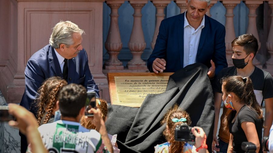 El presidente Alberto Fernández encabezó el acto de homenaje a las víctimas de la represión en la crisis del 2001.