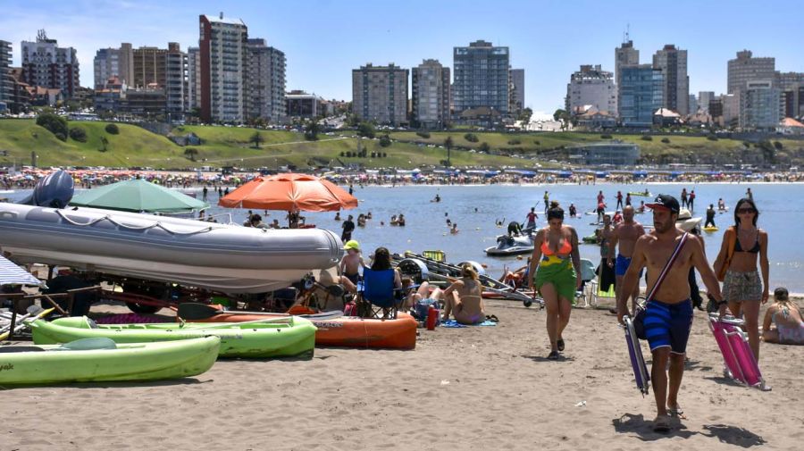 PREVIAJE. El Gobierno dice que es la política más importante para el turismo, pero no es gratis. 