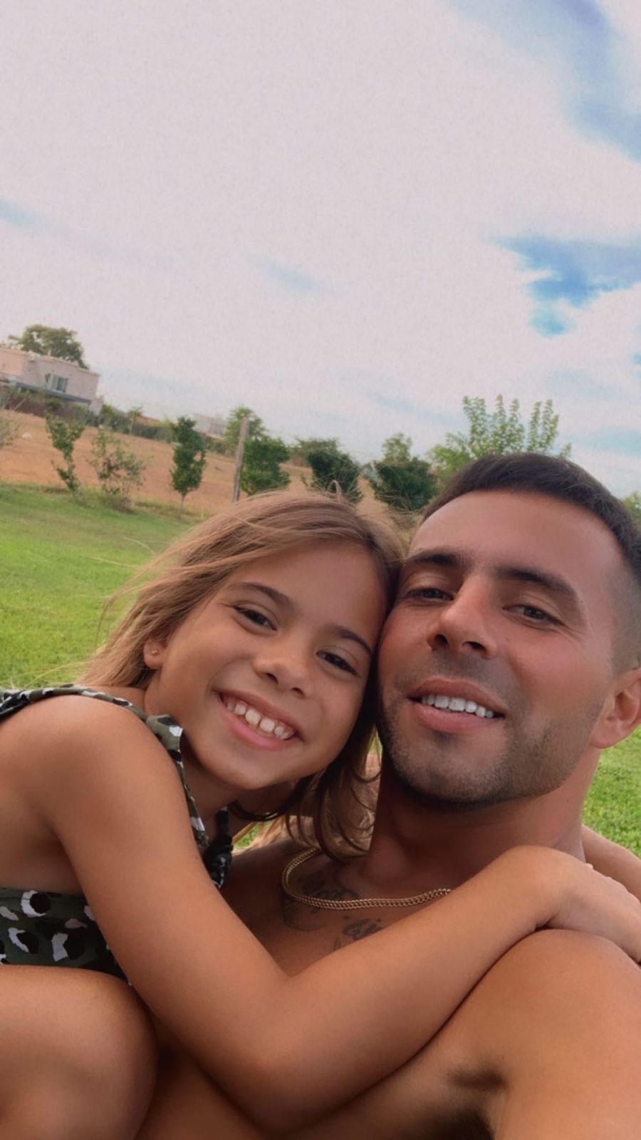 Matías Defederico compartió imágenes junto a sus hijas después del escándalo con Cinthia Fernández