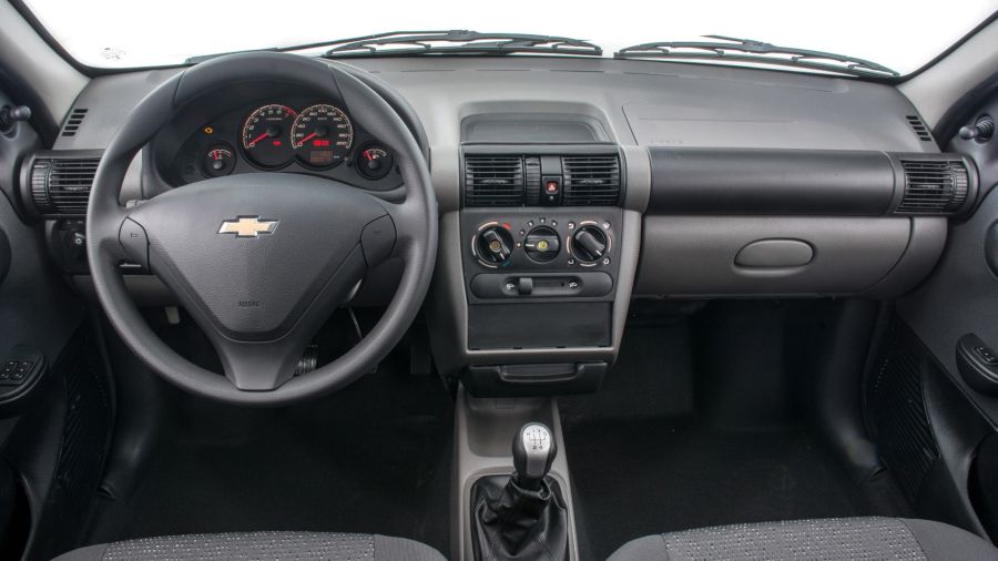 Chevrolet intensifica el llamado a revisión de los airbags de Celta y Classic