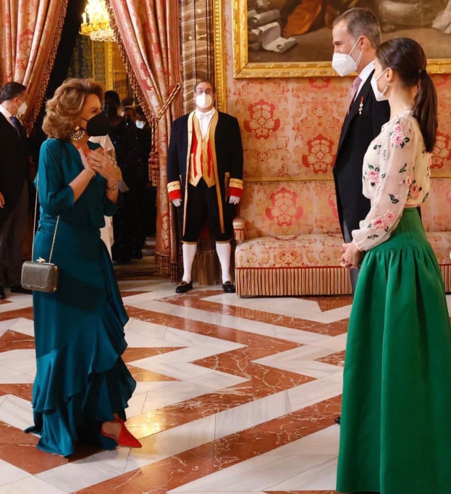 Marie Claire | Letizia Ortiz sorprendió con un outfit Valentino de la reina  Sofía