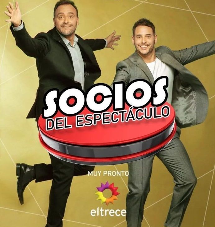 Adrián Pallares publicó la primera postal del elenco de “Socios del Espectáculo”
