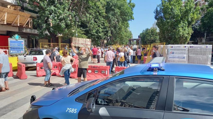  Protesta de vecinos de Caballito contra la obra del parque en Avenida Honorio Pueyrredón 20220131