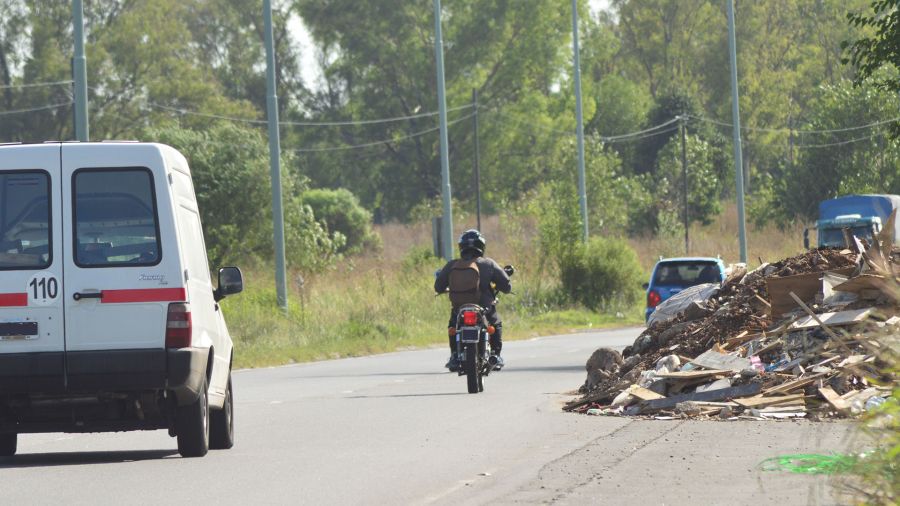 Guerra contra los que transitan por la banquina