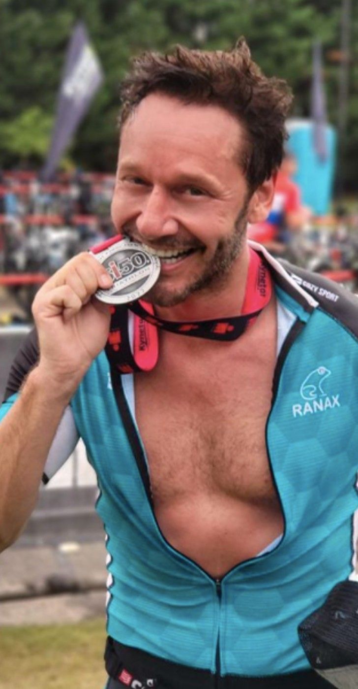 Benjamín Vicuña ganó una medalla en su primer Ironman 