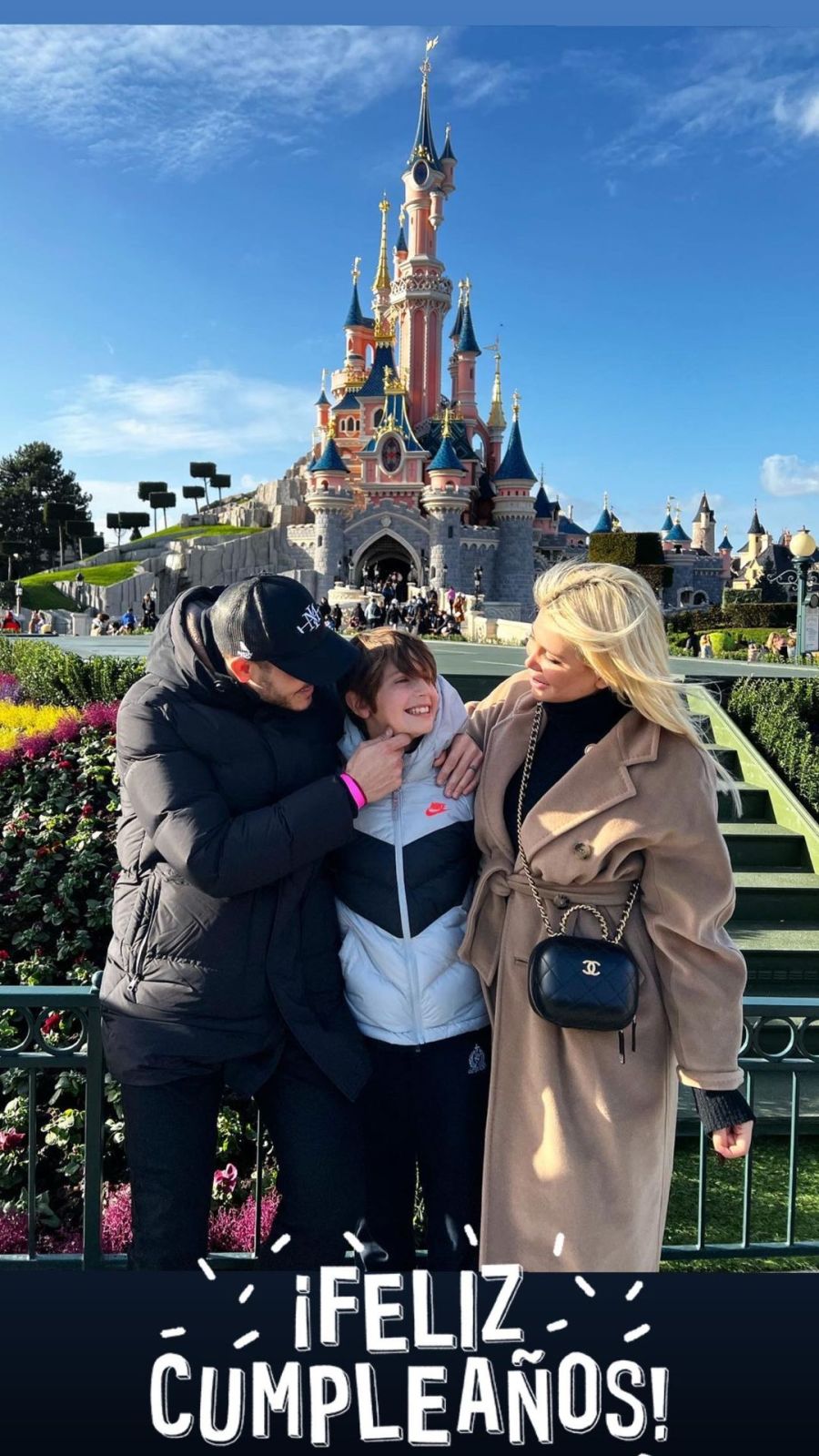 Wanda Nara y Mauro Icardi sorprendieron a Benedicto López con un exclusivo cumpleaños en Disneyland, París