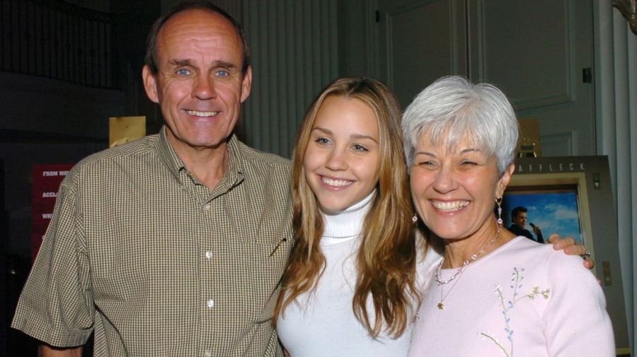 Amanda Bynes y sus padres Rick y Lynn