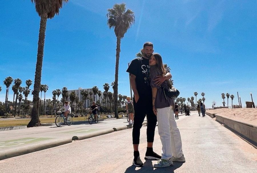 Mica Tinelli y Licha López se mostraron enamorados y divertidos en San Diego