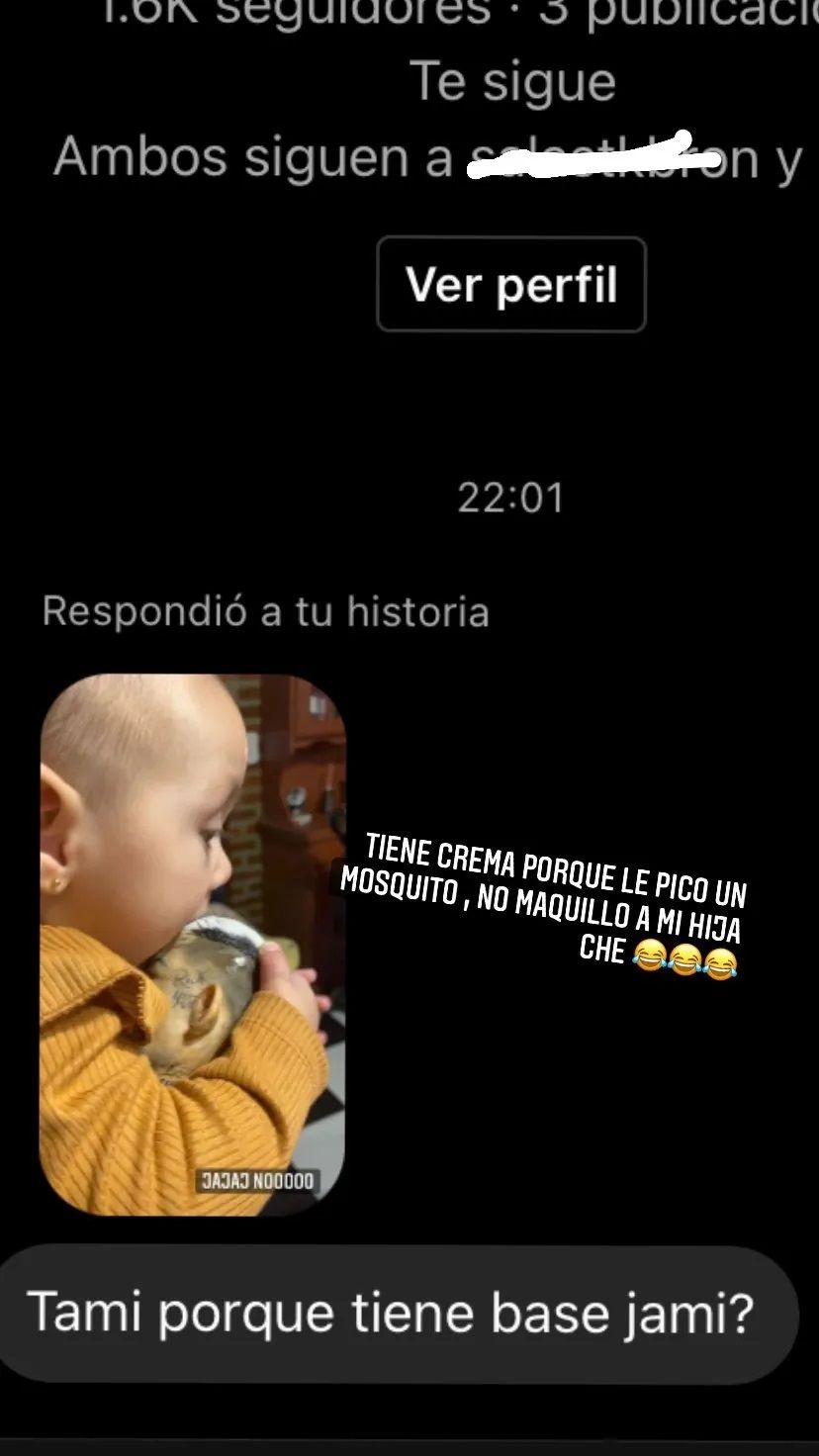 Tamara Báez le respondió a una seguidora que le preguntó por qué maquillaba a su hija