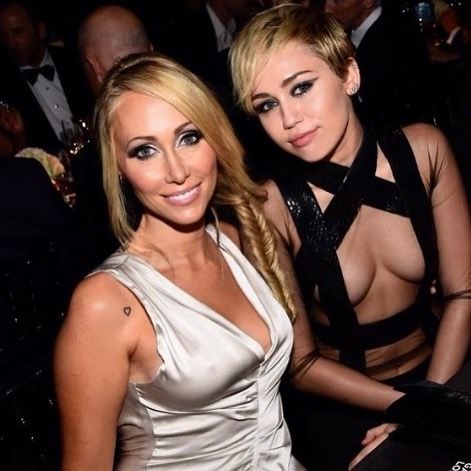 Los padres de Miley Cyrus se divorcian después de 28 años juntos