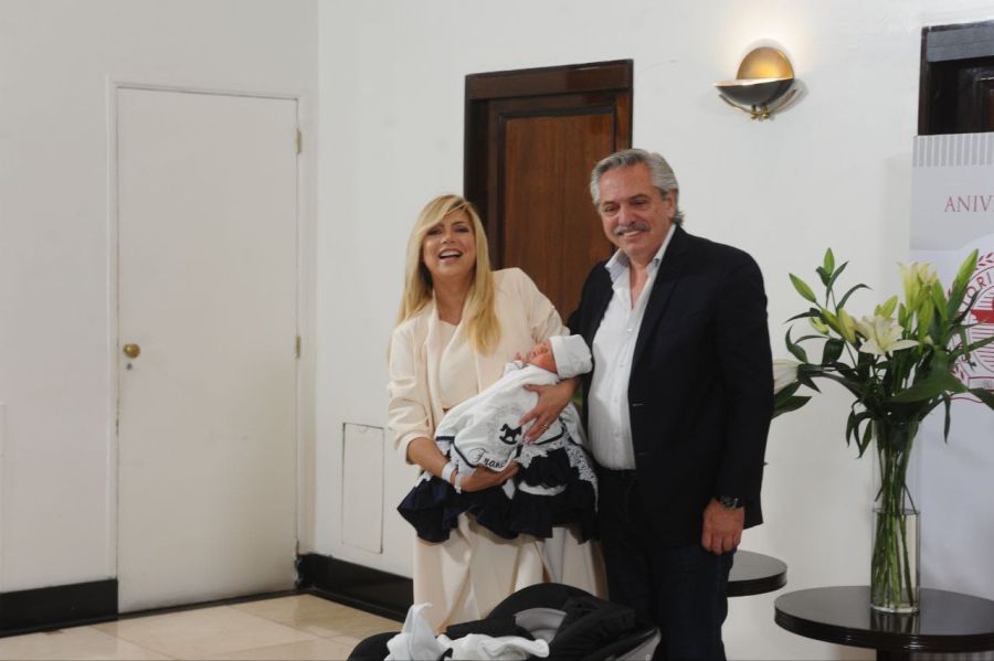 Fabiola Yáñez recibió el alta: todas las fotos de Francisco, su bebé junto a Alberto Fernández