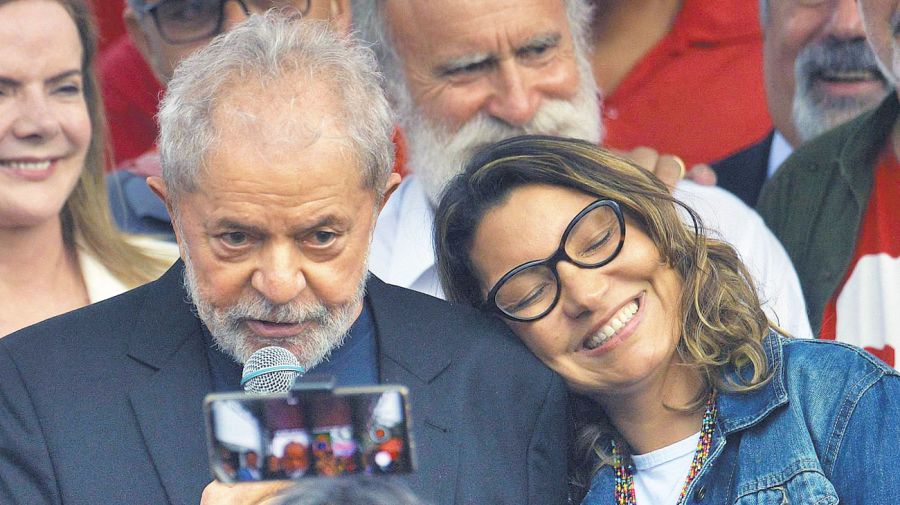 20220508_lula_rosangela_brasil_cedoc_g