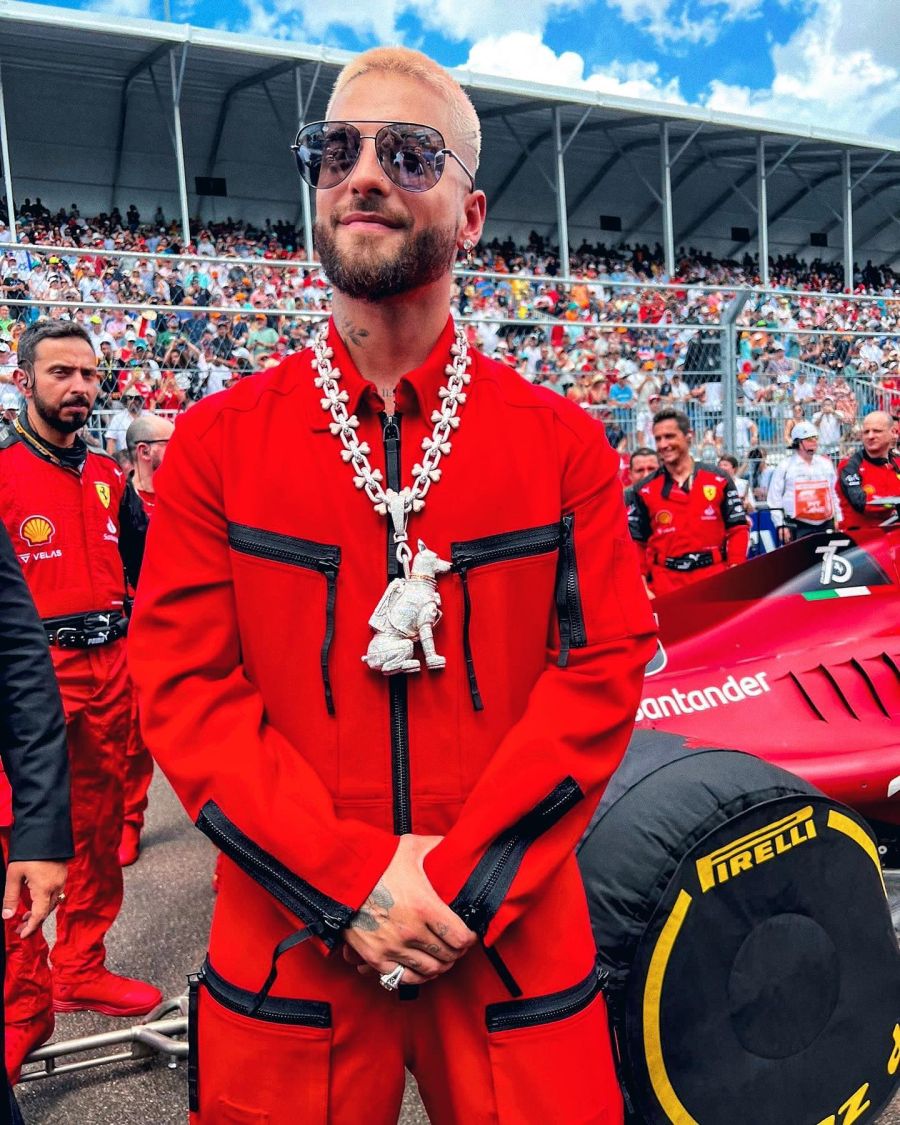 This is the last millionaire accessory that Maluma is showing off on social networks 