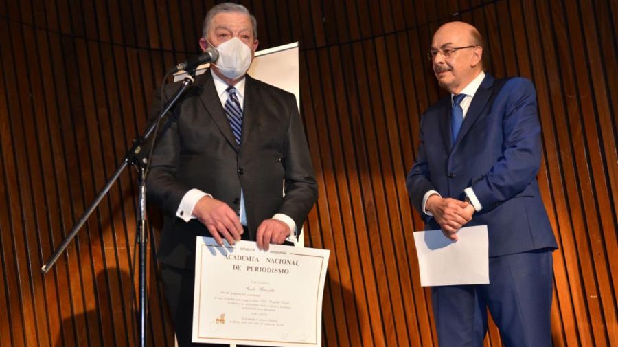 Diplomas de la academia nacional de periodismo 20220519