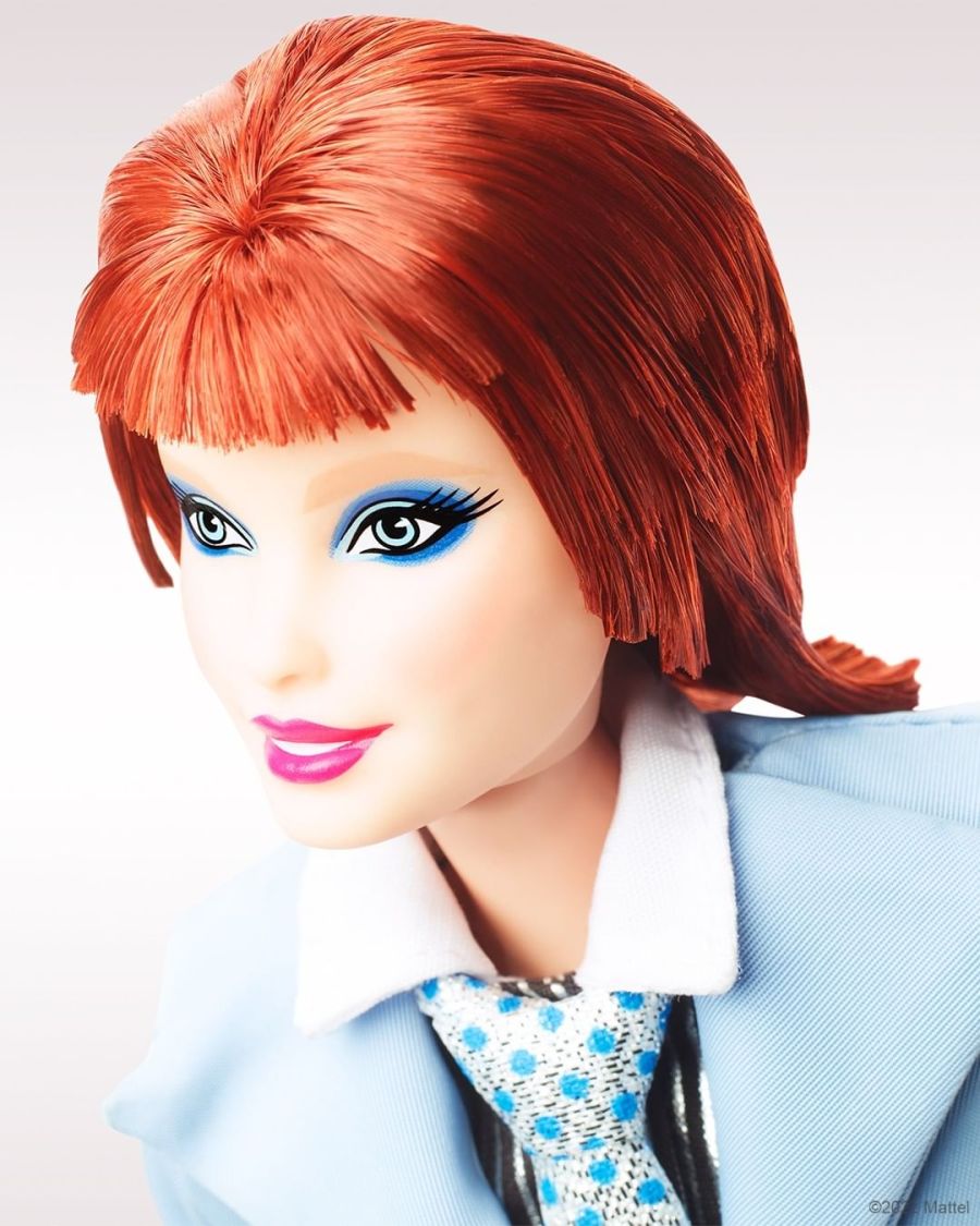 Mattel lanza una Barbie en homenaje a David Bowie