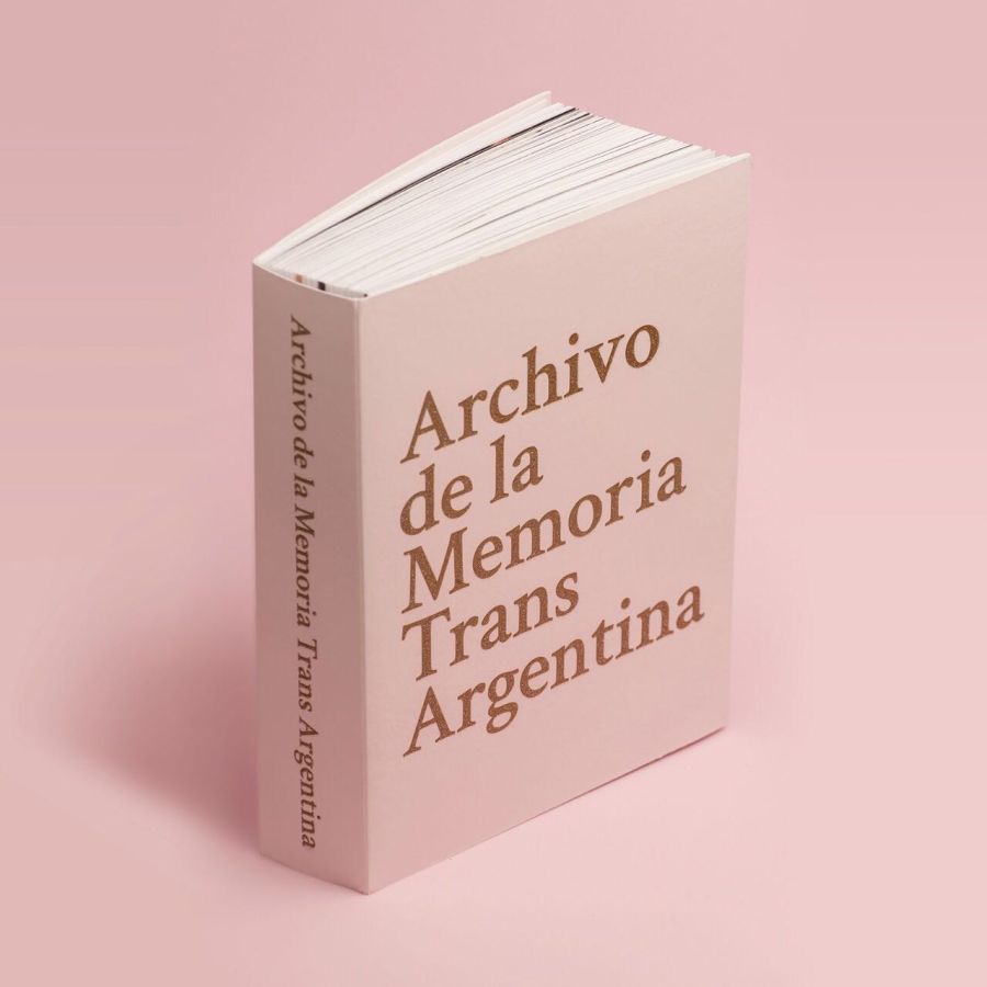 Nueva York inaugura su primera biblioteca LGBTIQ+ con el nombre de una activista trans argentina 
