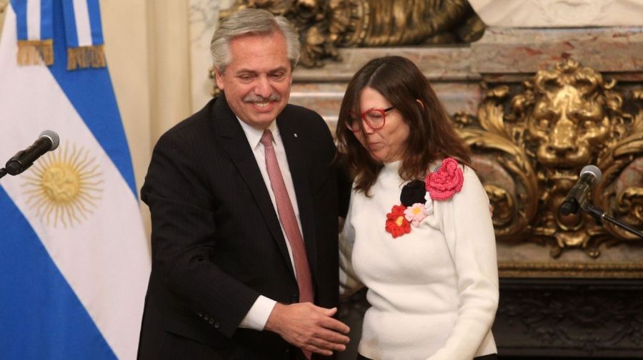 Alberto Fernández promulgó la ley de Alivio Fiscal acompañado de Sergio Massa