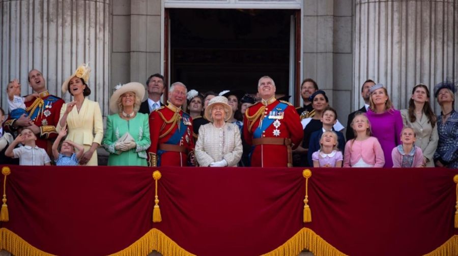 Los príncipes Harry y Andrés en la mira: el Parlamento británico elige su futuro como consejeros 