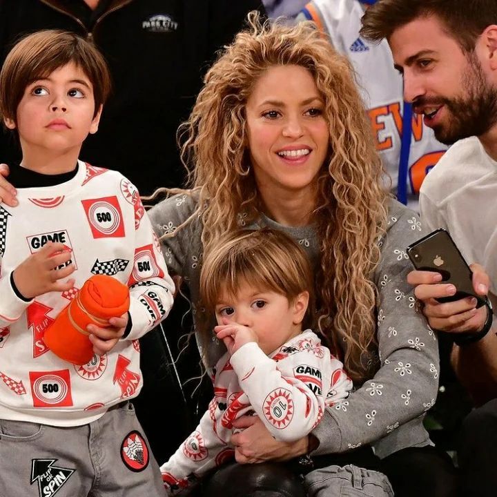 Aseguran que Shakira le ofreció a Piqué una millonaria suma para poder irse de España con Milan y Sasha