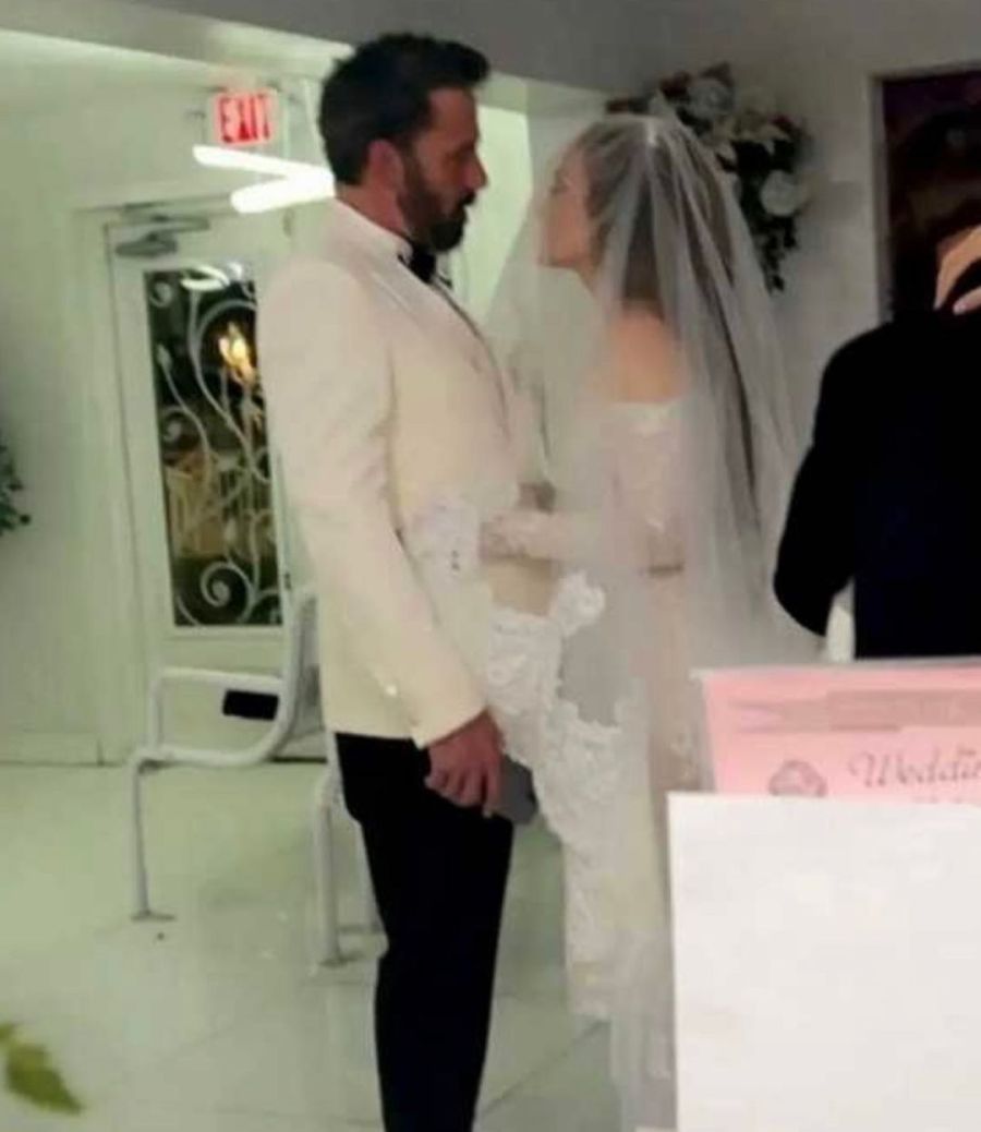 Cómo es el vestido que Jennifer López eligió para casarse con Ben Affleck